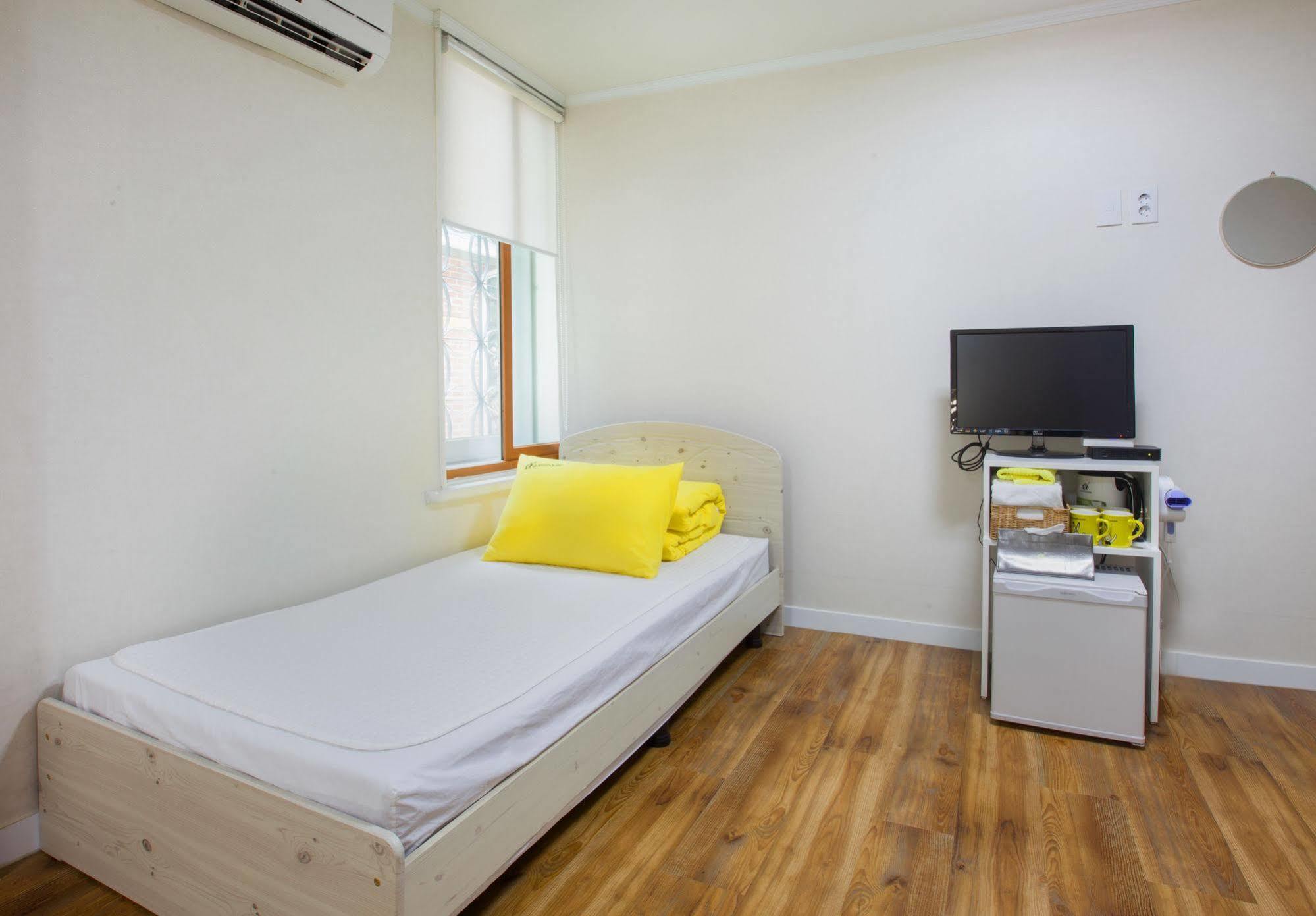 24 Guesthouse Namsan Garden Seoul Exterior foto