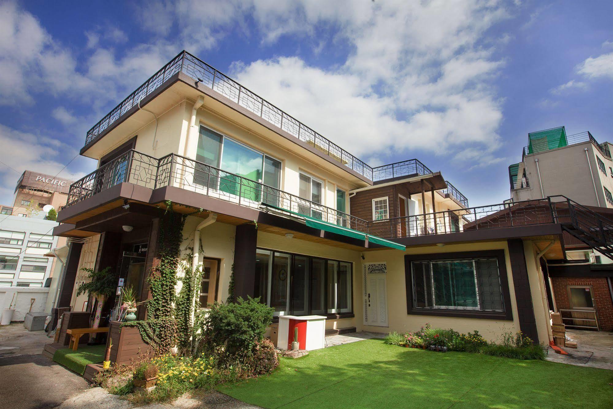 24 Guesthouse Namsan Garden Seoul Exterior foto